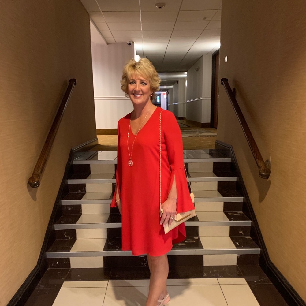 Meet your Posher, Sharon